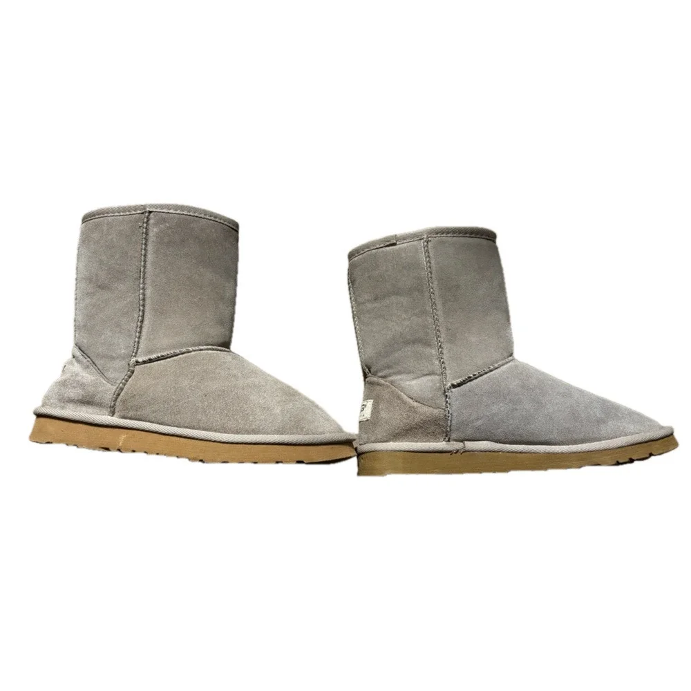 UGG Cream Tan Winter Boots with Plush Lining Classic Mini I Size 6